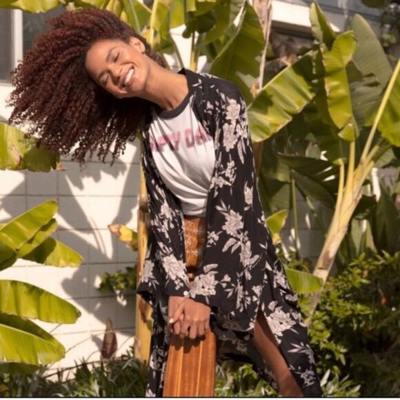 Spiritual Gangster Black/Lavender/Silver Floral Maya Kimono Size OS NWOT - Picture 6 of 12